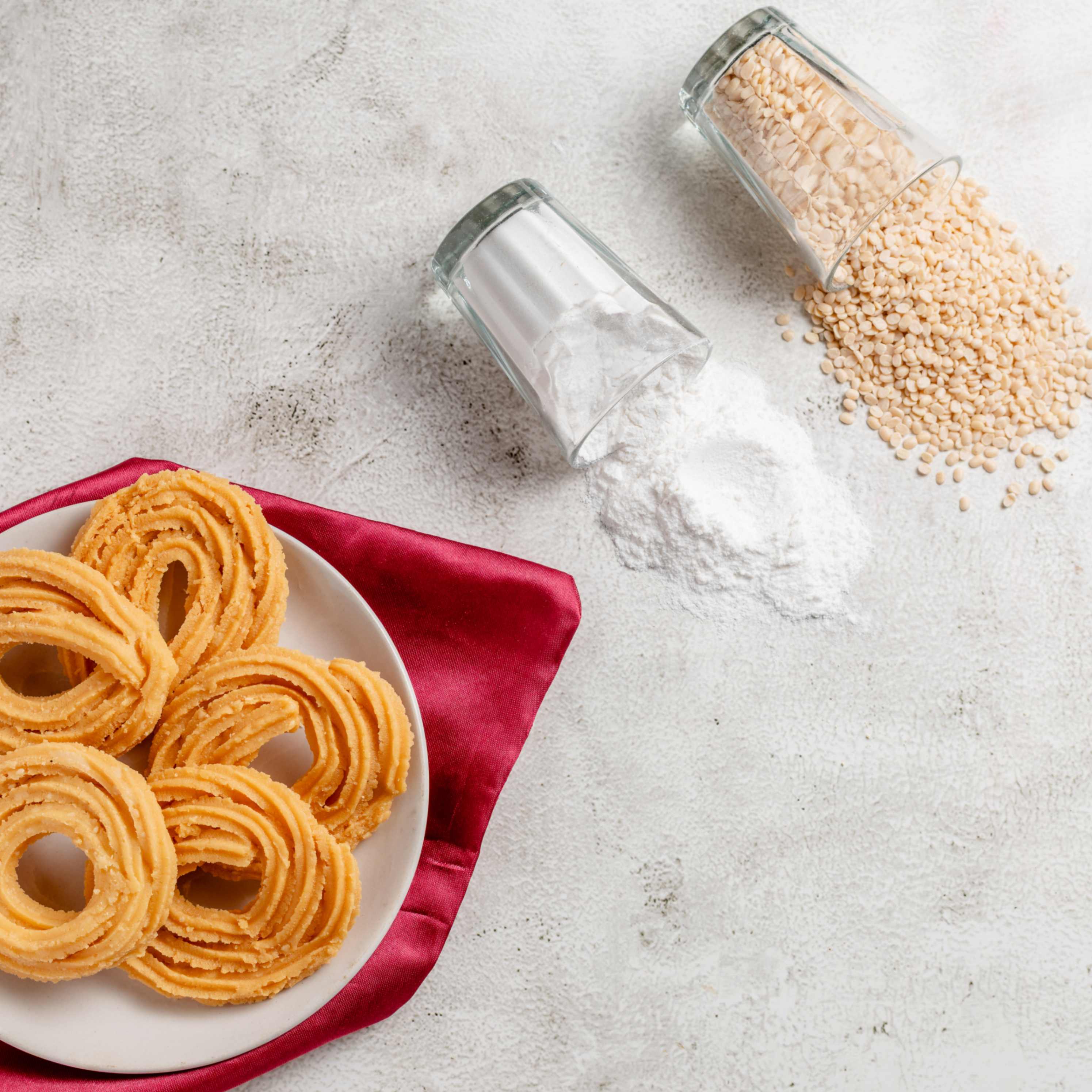 Buy Indian Murukku snack online from World of Mysore Pak – deep-fried, golden, and bursting with savory flavor.