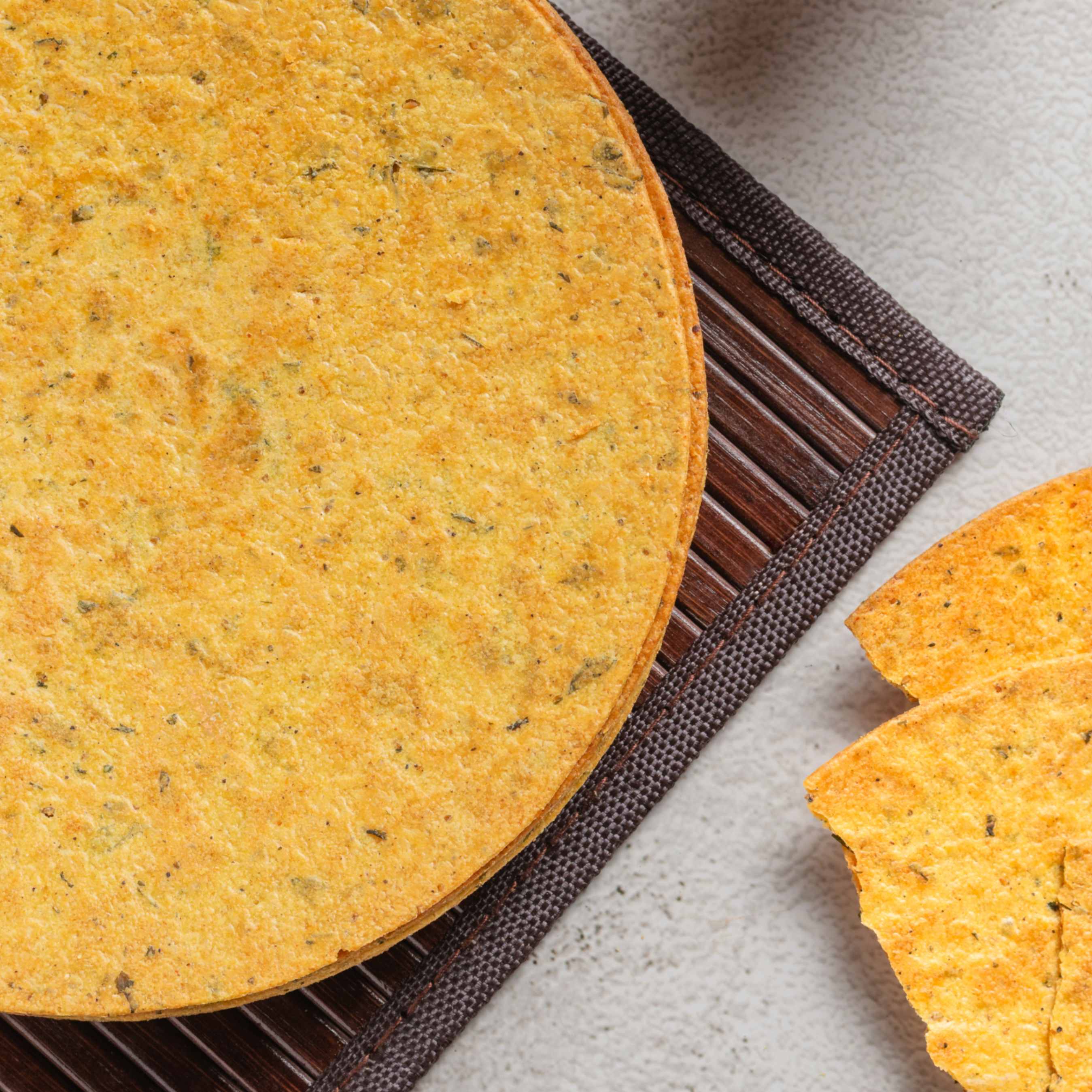 Buy Masala Khakhra online from World of Mysore Pak – healthy methi combo with a spicy twist and earthy fenugreek flavor.