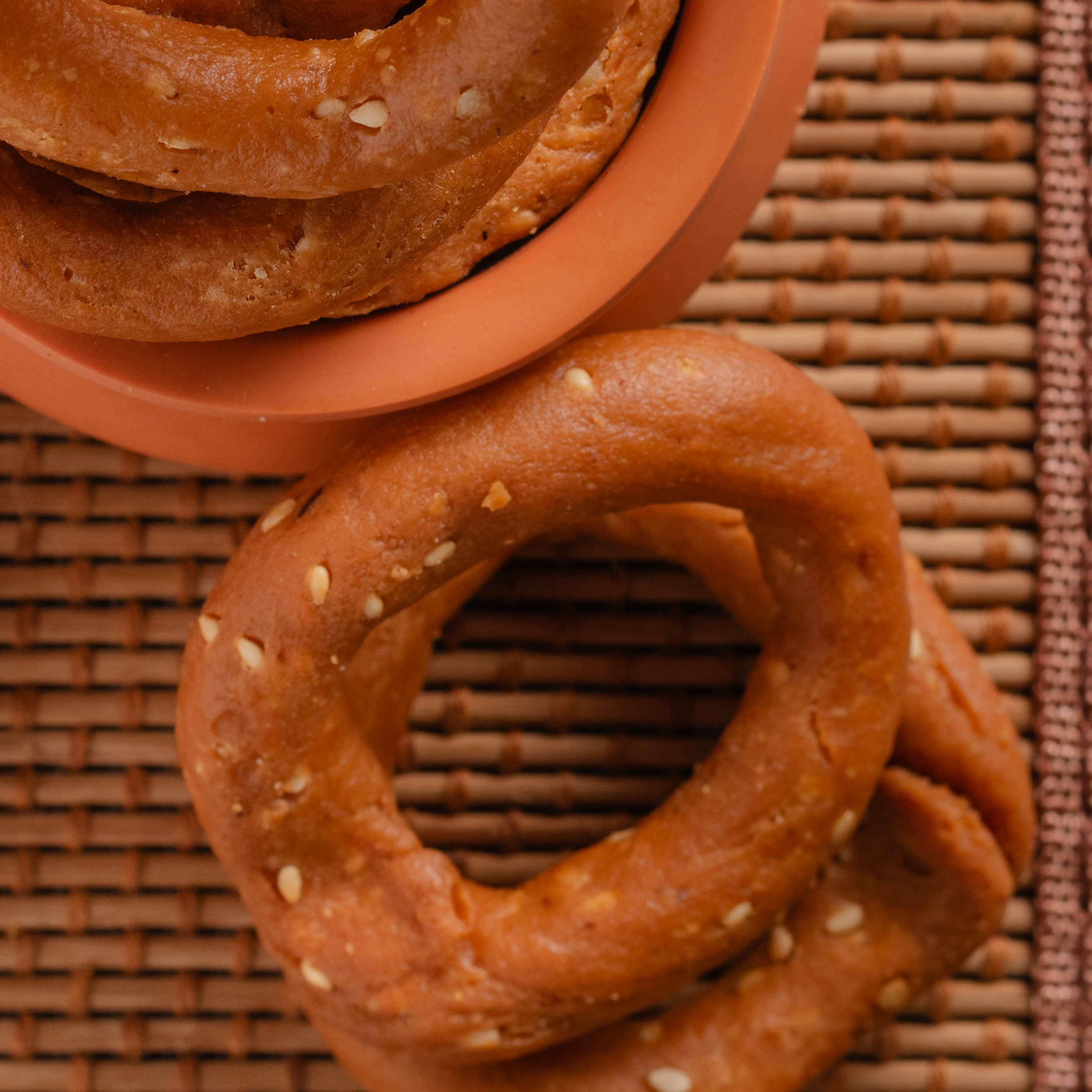 Buy spicy Kodubale snacks online from World of Mysore Pak – crunchy, seasoned rice flour rings perfect with hot tea.