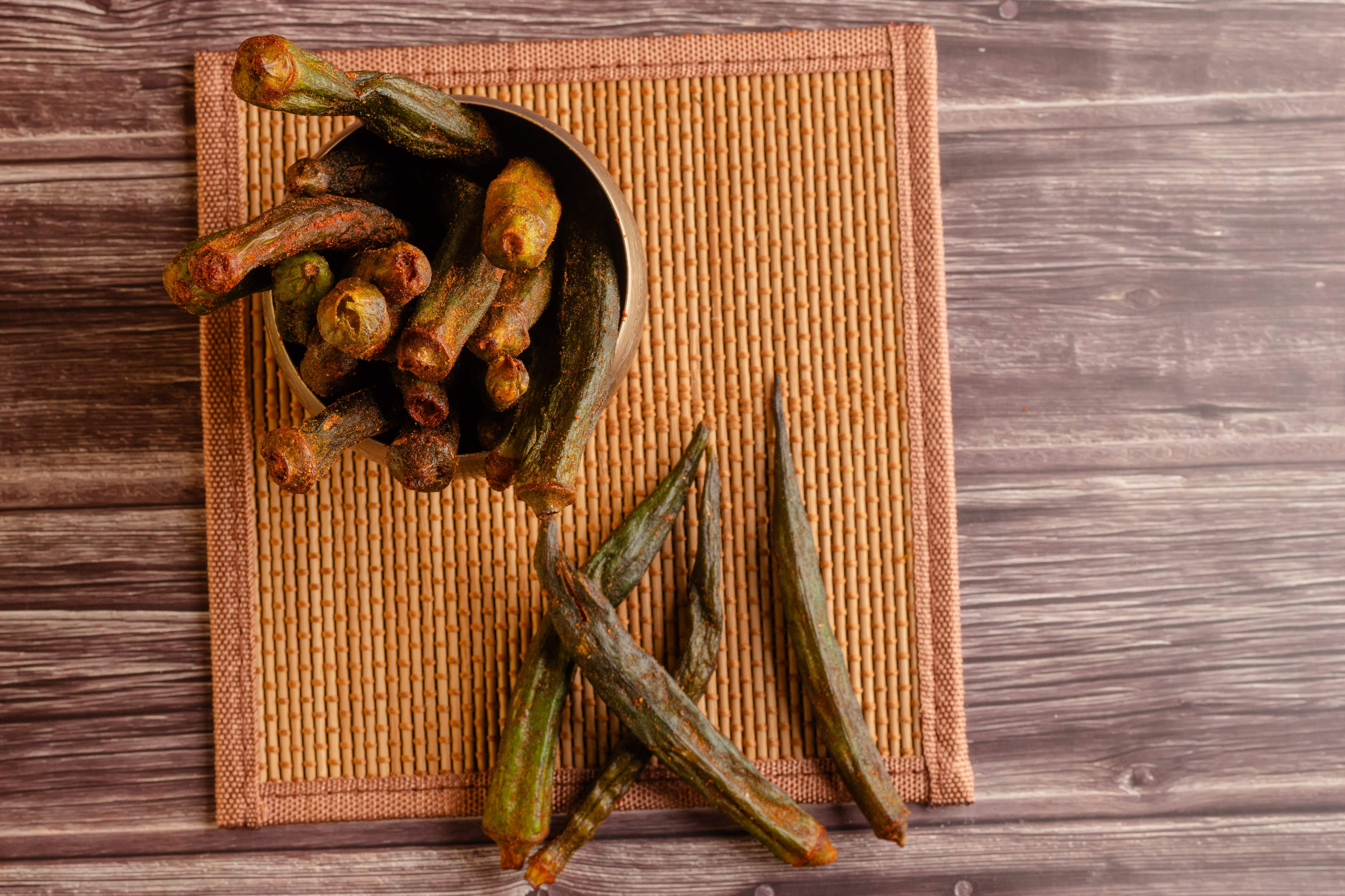 Buy Bendi Chips online from World of Mysore Pak – crispy, vacuum-fried okra snack with full flavor and guilt-free crunch.